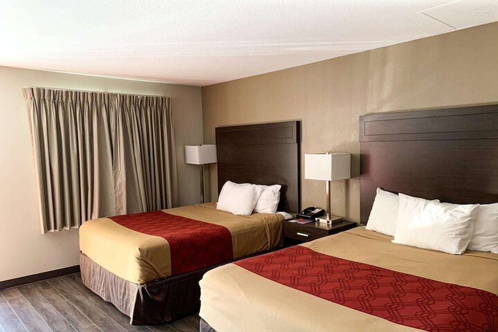 Econo Lodge Portland Downtown