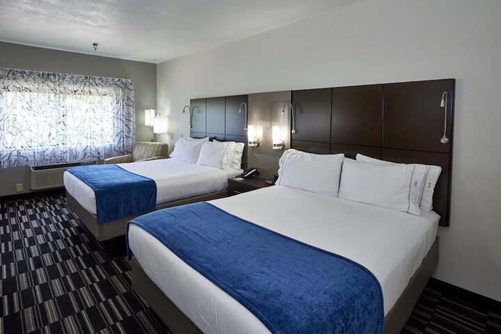 Room 21 of 35