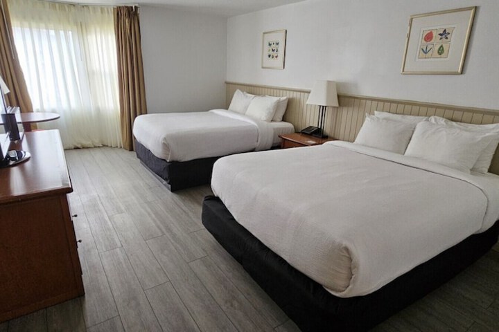Room 19 of 29