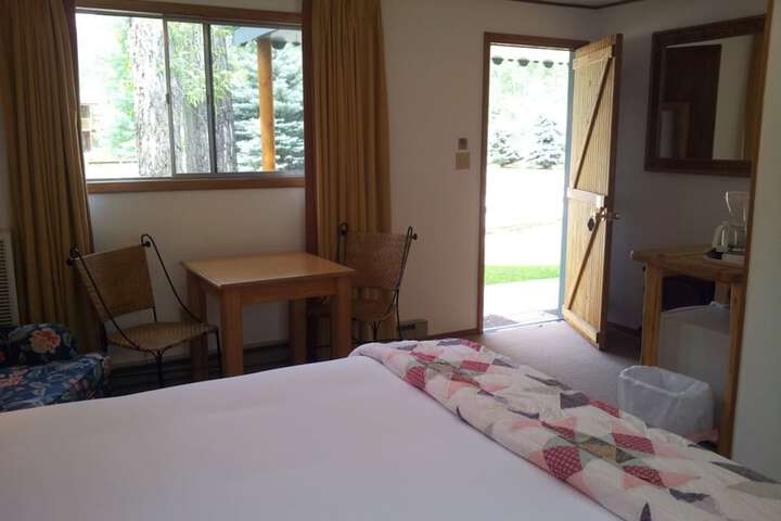 Hotel Interior 102 of 141