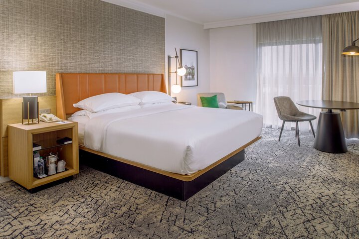 Sheraton Westport Plaza Hotel St. Louis