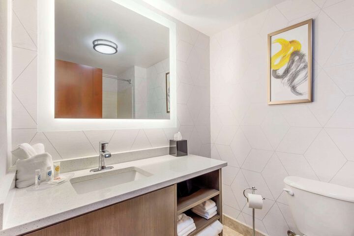 Room 16 of 29