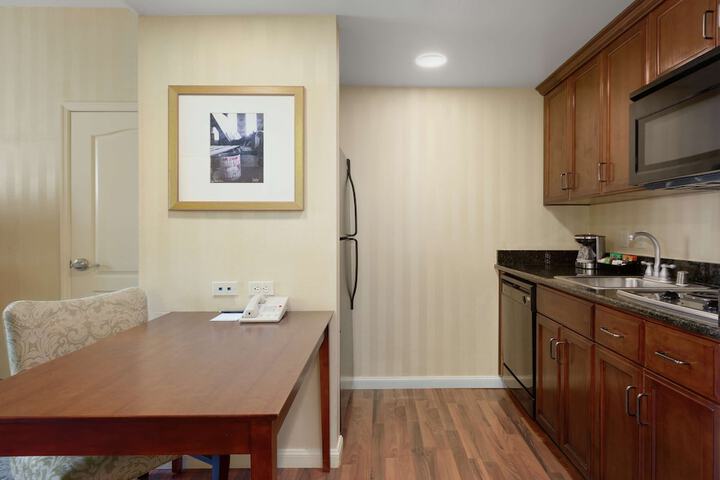 Room 17 of 30