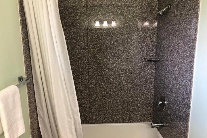 Klamath Motor Lodge