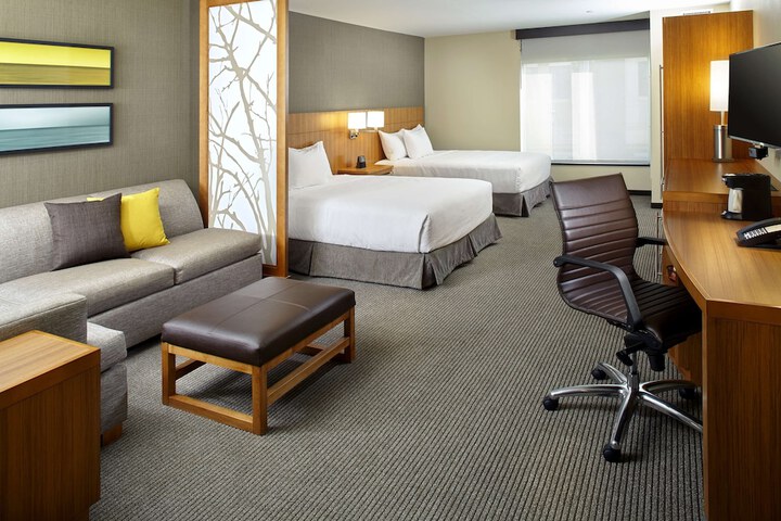 Room 13 of 34