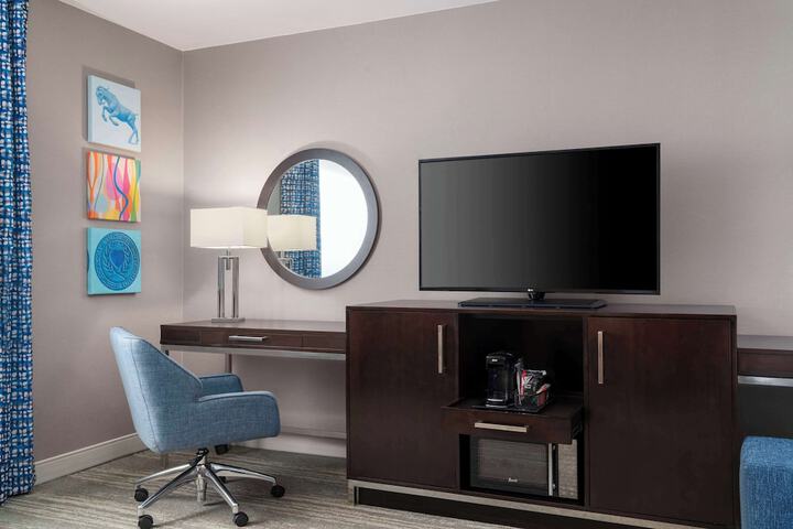 Room 43 of 66