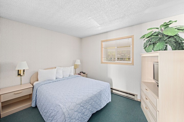 Room 18 of 30