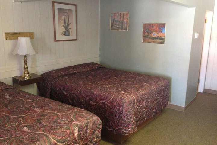 Room 25 of 34