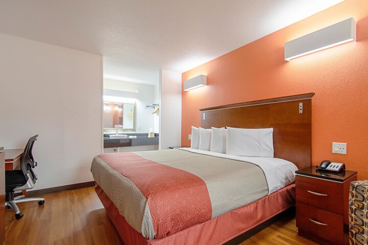 Room 41 of 67