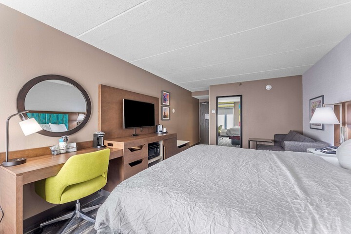 Room 10 of 35