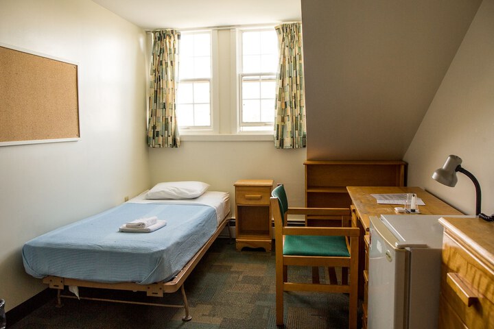 Room 20 of 31