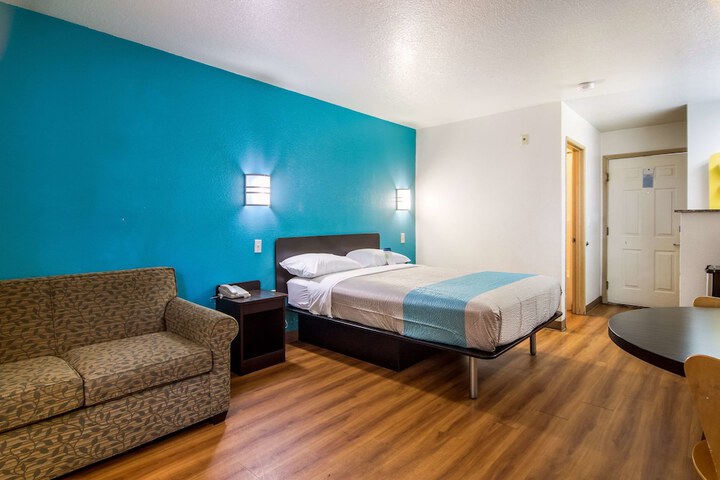 Room 22 of 30