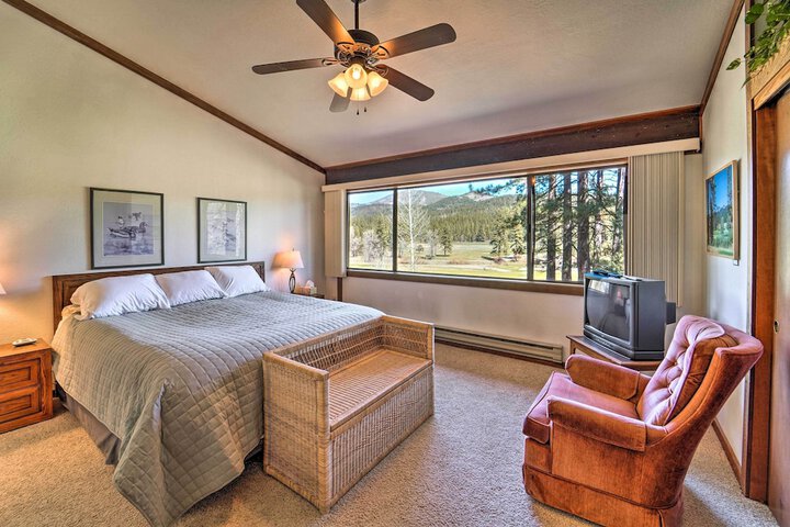 Quiet Home w / Graeagle Meadows Golf Course View!