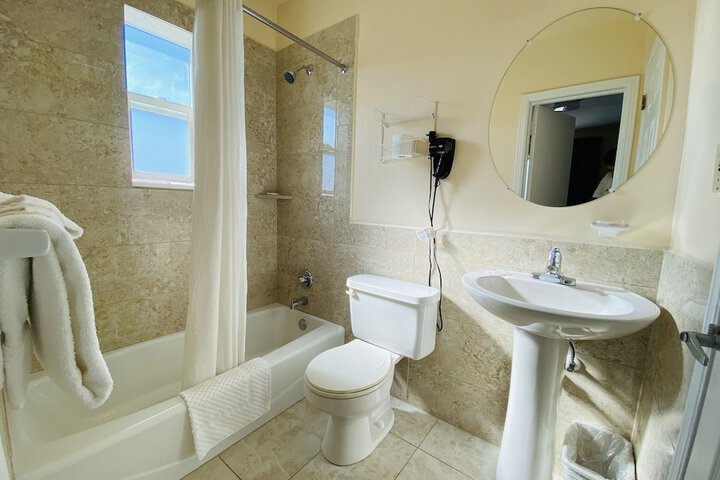 Room 16 of 27