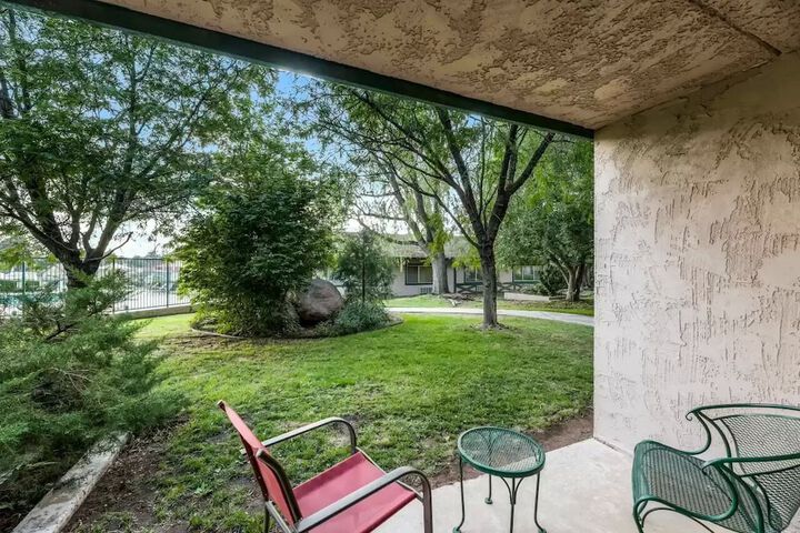 Terrace/Patio 47 of 48