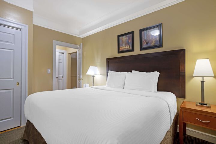 Room 47 of 82