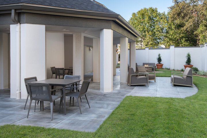 Terrace/Patio 31 of 32