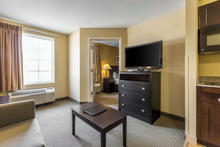 Room 43 of 71