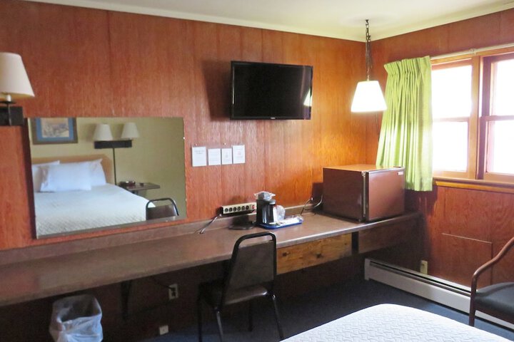 Room 21 of 50