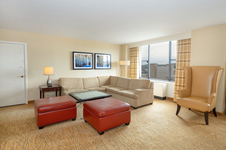 Room 16 of 86