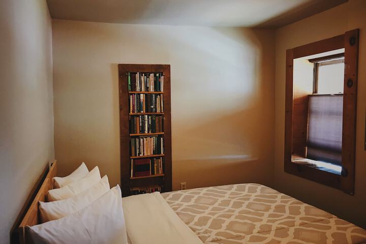 Room 28 of 68