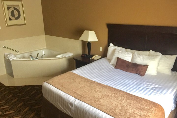 Room 8 of 13