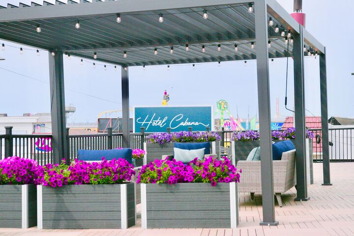 Hotel Cabana Oceanfront / Boardwalk