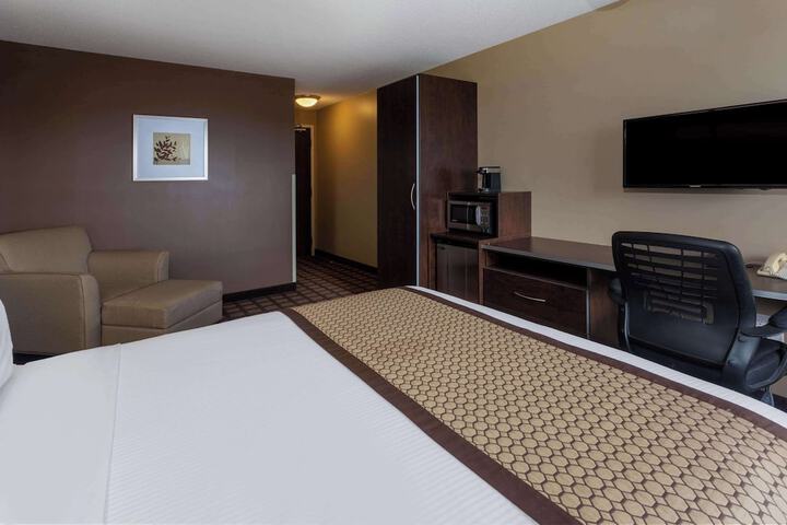 Room 65 of 84
