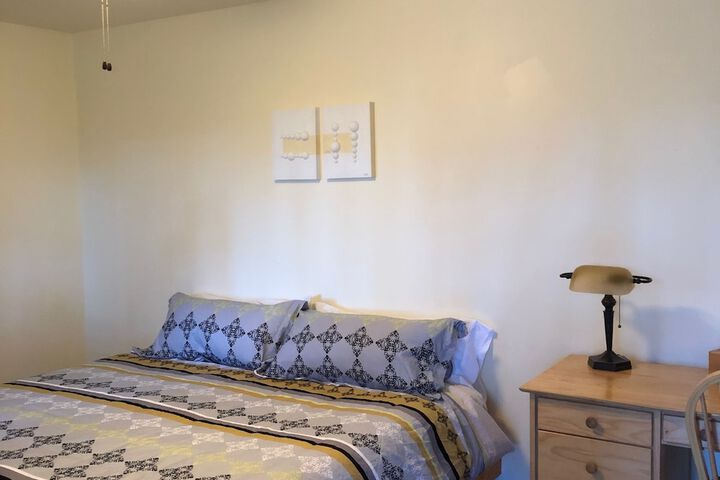 Room 11 of 40