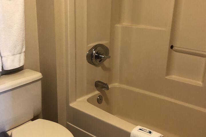 Room 11 of 21