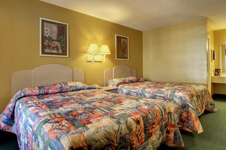 Room 21 of 33