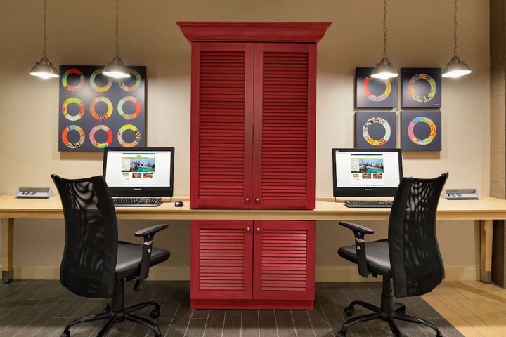 Business Center 29 of 29