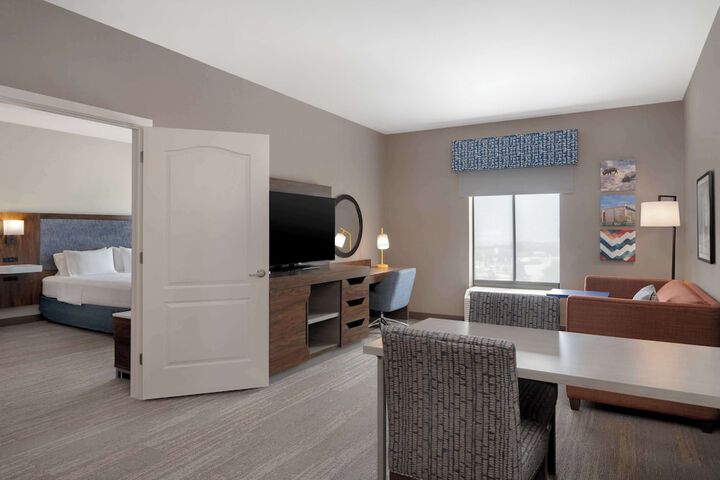 Room 9 of 35