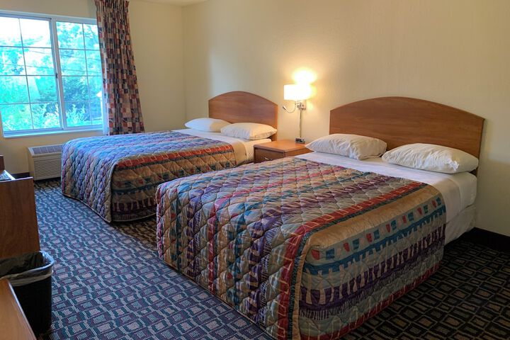 Room 16 of 25