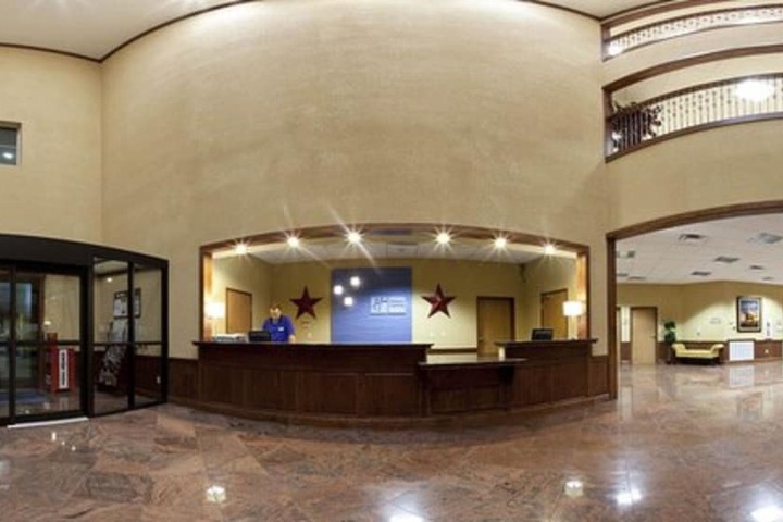 Holiday Inn Express Salado-Belton by IHG