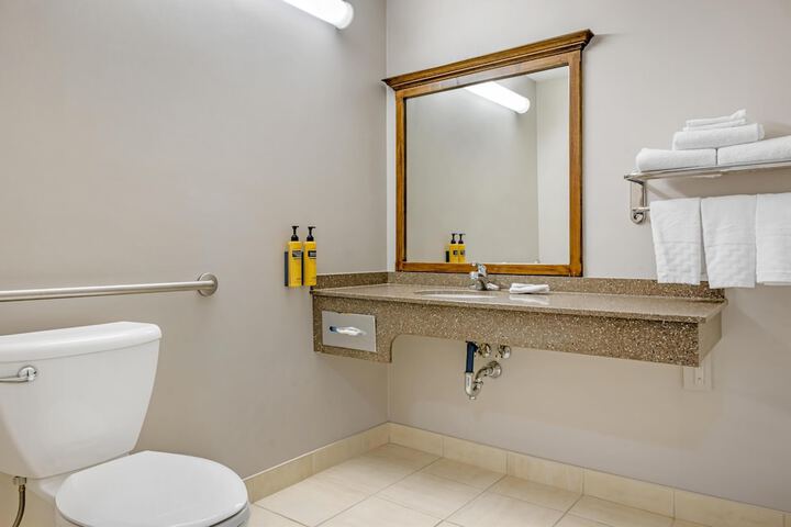 Best Western Plus Woodstock Hotel & Conference Centre