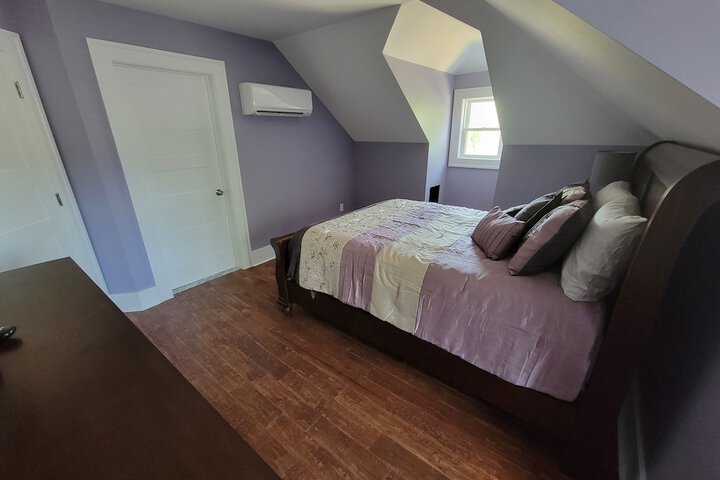 Room 22 of 49