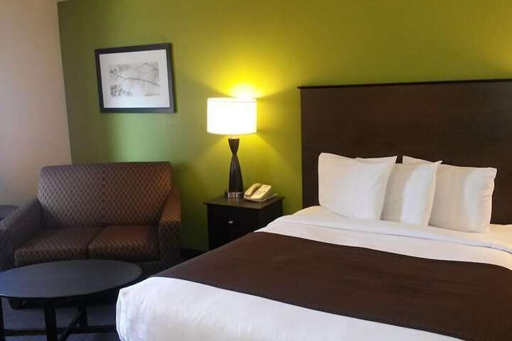 Room 15 of 32