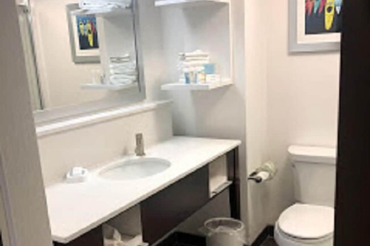 Room 12 of 35