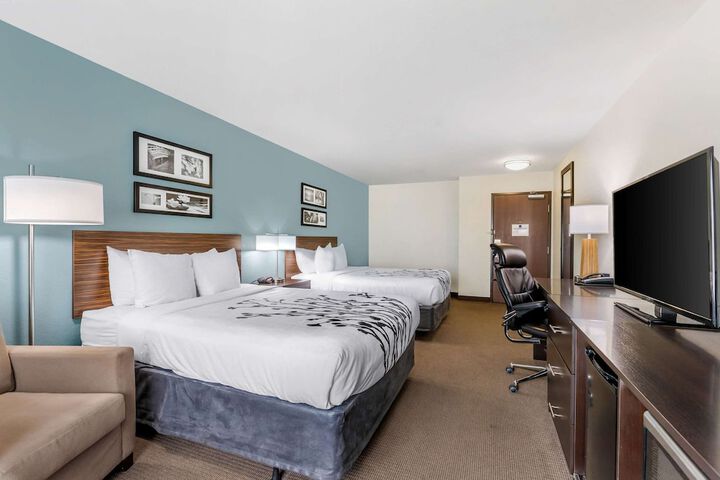 Room 35 of 72