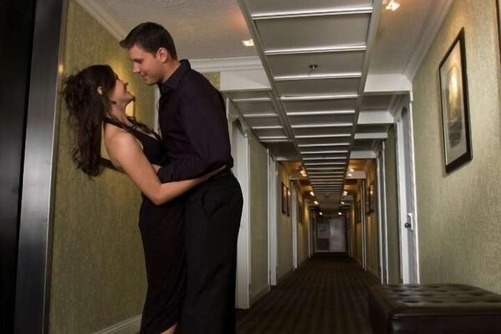 Ballroom/Hall 25 of 26