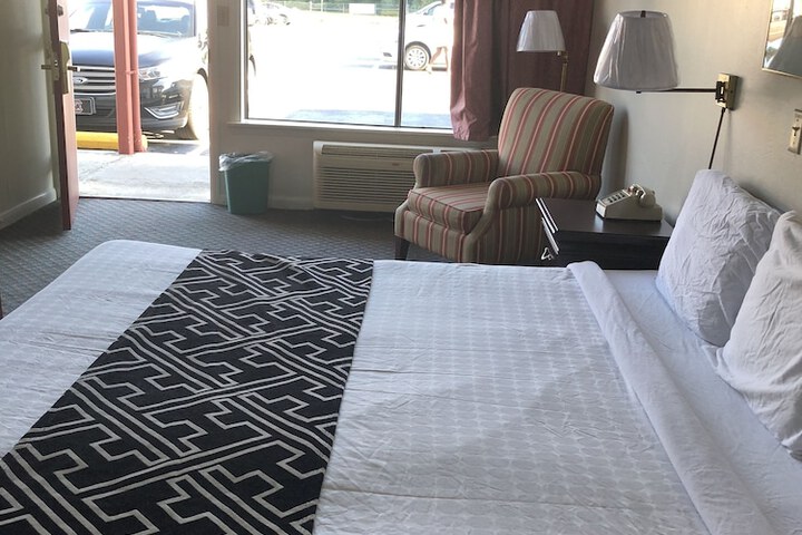 Room 19 of 25