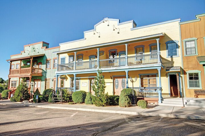 Hotel 7 of 77