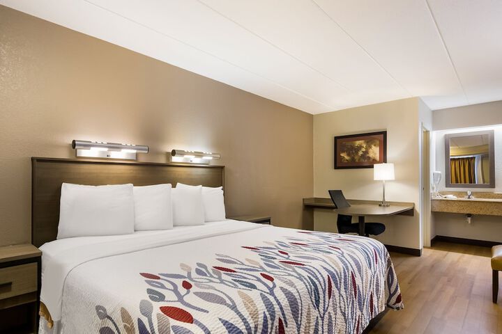 Room 16 of 32