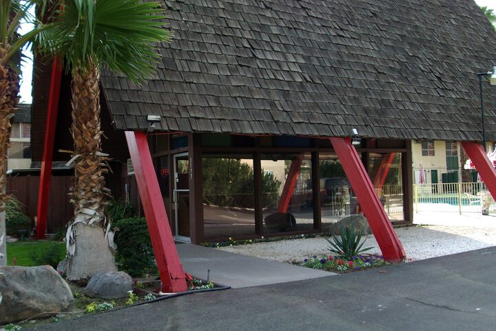 Hotel 4 of 41