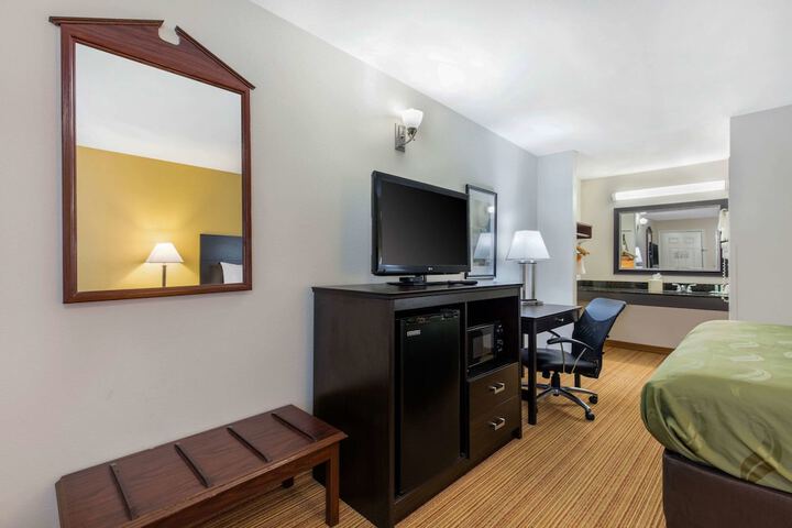 Room 21 of 30
