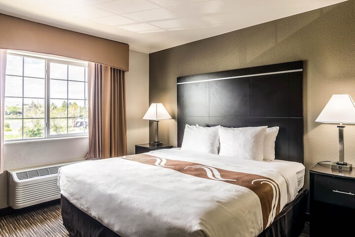 Room 18 of 29