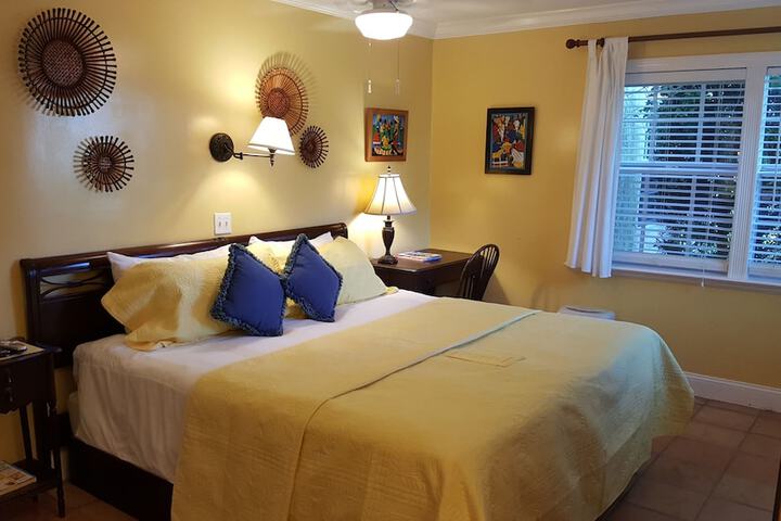 Room 143 of 392