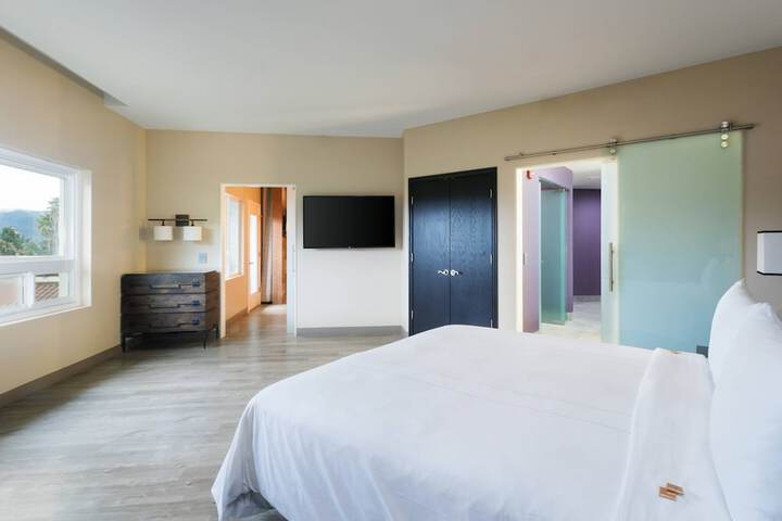 Room 16 of 57