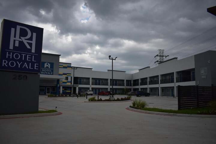 Hotel 4 of 28